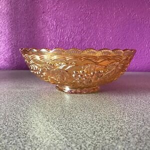 Imperial Carnival Glass Vintage Orange Marigold Lustre Grape 7"‎ Round Bowl